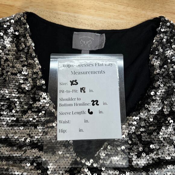 Anthropologie Vanessa Virginia Sequin Short Sleeve V-Neck Top Silver Women's XS - Picture 6 of 6